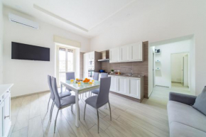 Chiara Modern Apartment by Wonderful Italy